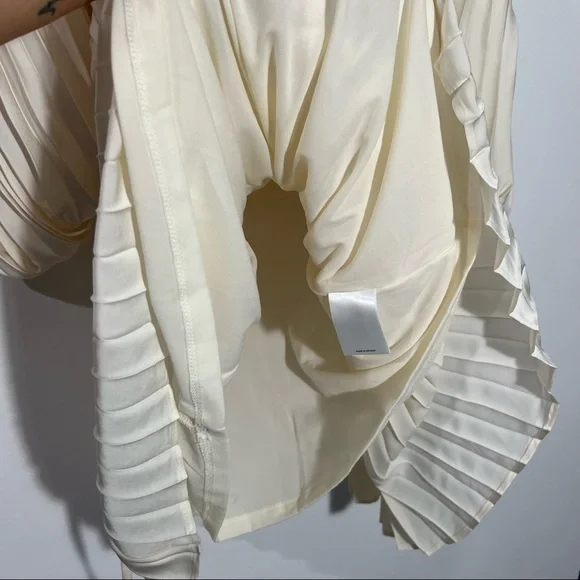 Express Pleated Off The Shoulder Mini Dress In Swan Size XS - Picture 5 of 14